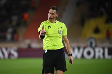 حكم إيطالي صارم لنهائي الحلم بين المغرب والأرجنتين في مونديال الشباب